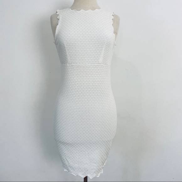 Dolce Vita Dresses & Skirts - Dolce Vita scalloped mini dress NWOT